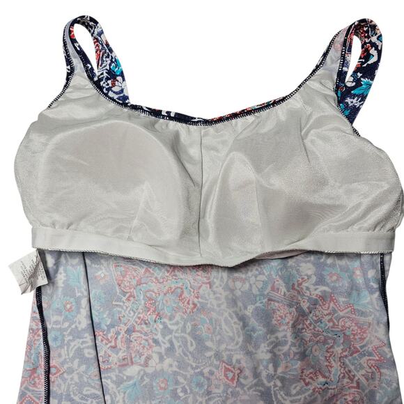 A & H Sportswear Co. Inc. Scoop Neck Tankini Top with Tummy Control Size 14 - Picture 5 of 10